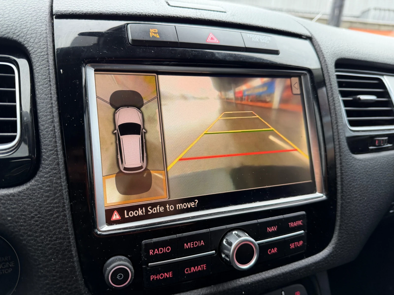 VW Touareg НА* ПРУЖИНИ* 3.0TDI* 245кс, снимка 14 - Автомобили и джипове - 53623267