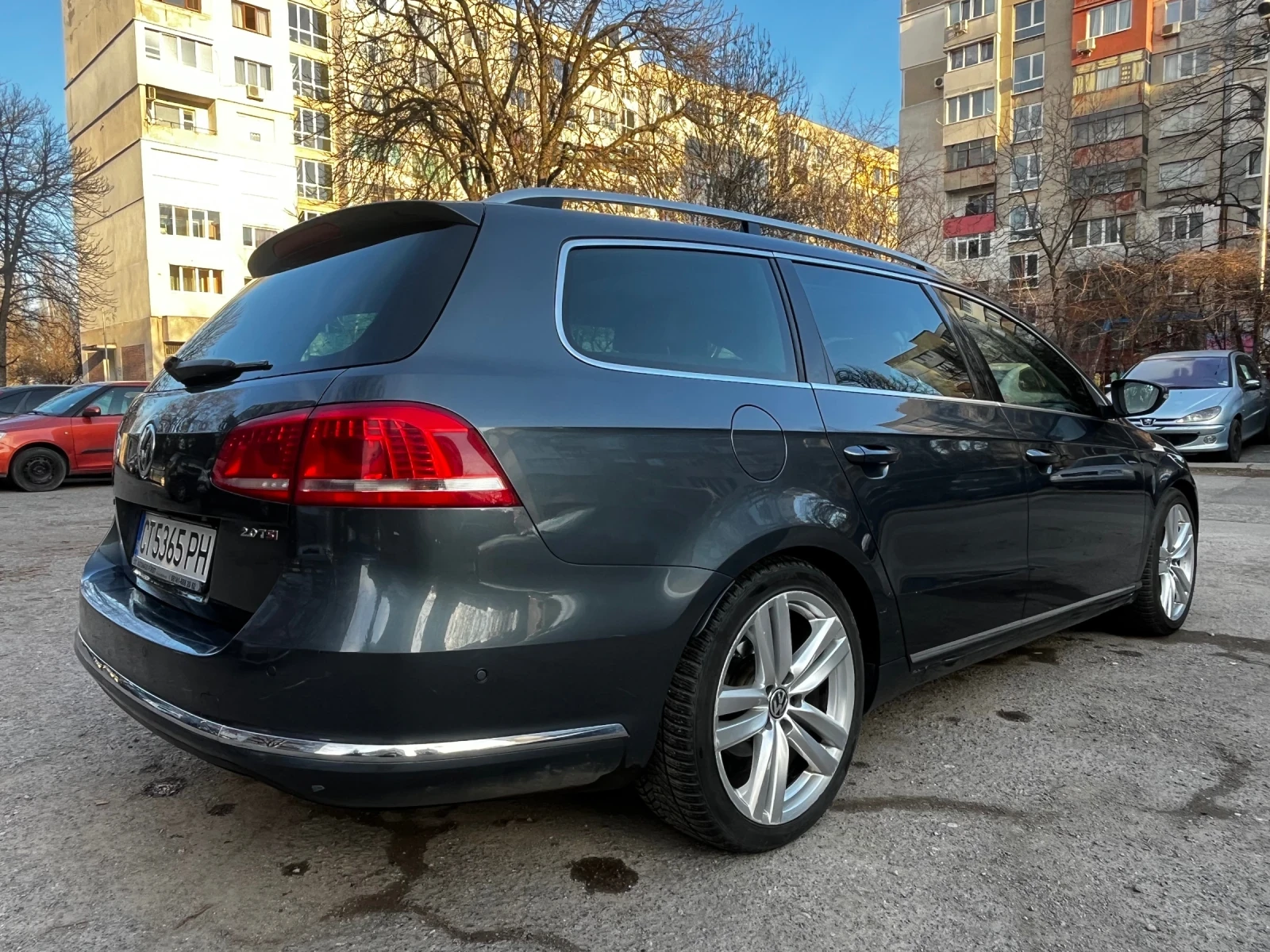VW Passat 2.0 TSI 211k.c.               БЕЗ АНАЛОГ НА ПАЗАРА, снимка 14 - Автомобили и джипове - 53713945