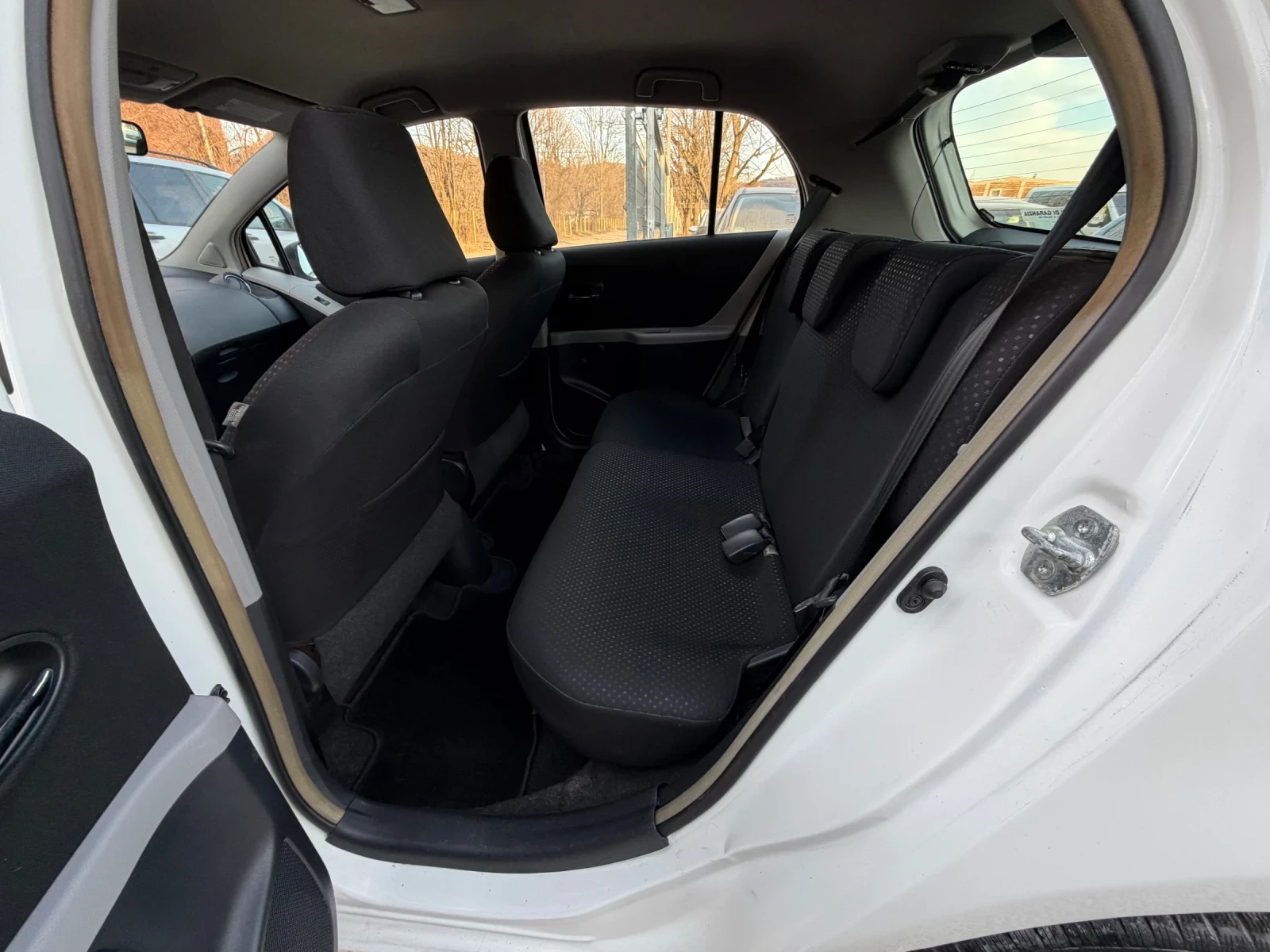 Toyota Yaris 1.4D4D 90кс * Климатроник* * Face-Lift* * ИТАЛИЯ* , снимка 14 - Автомобили и джипове - 53787382