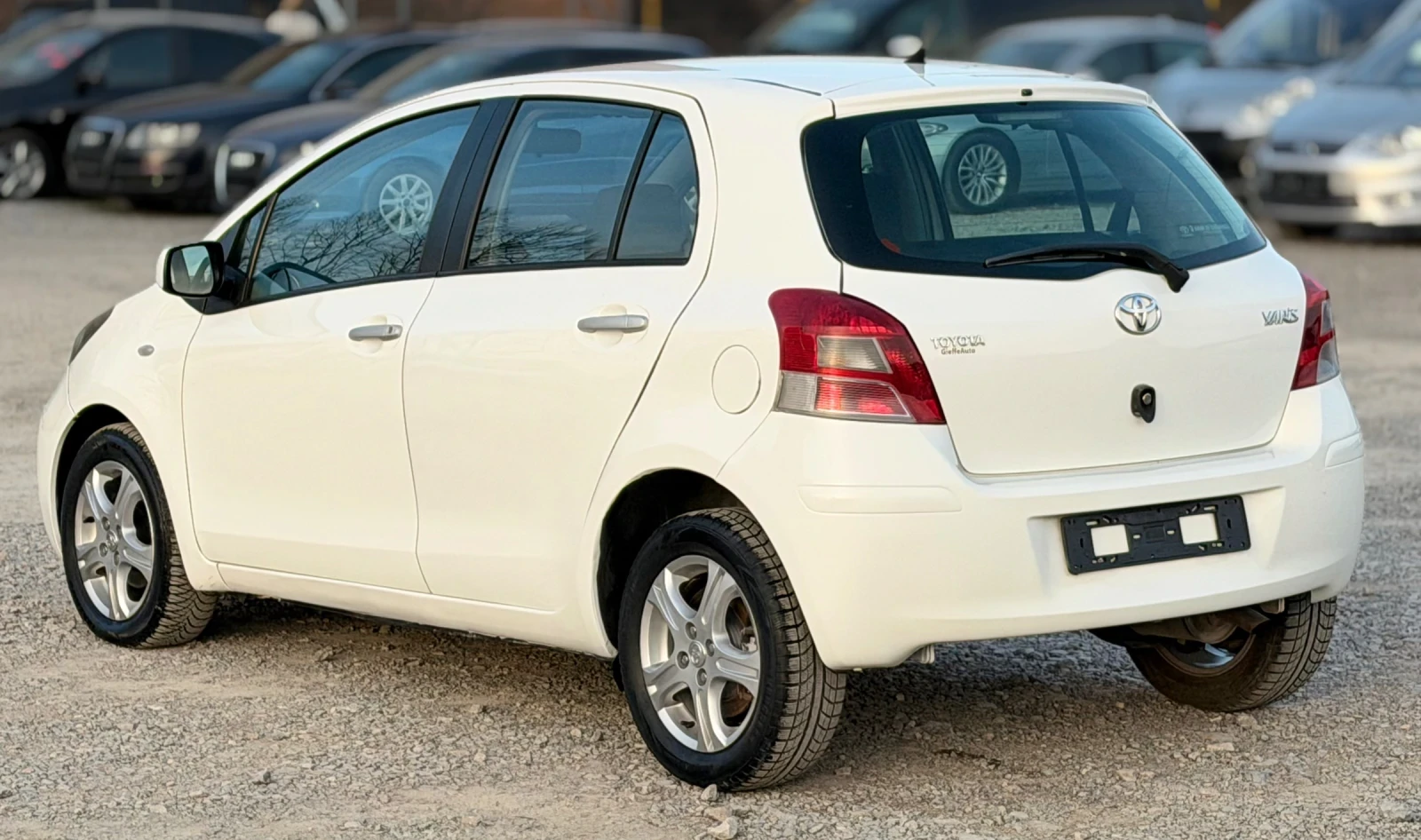 Toyota Yaris 1.4D4D 90кс * Климатроник* * Face-Lift* * ИТАЛИЯ*  - изображение 4