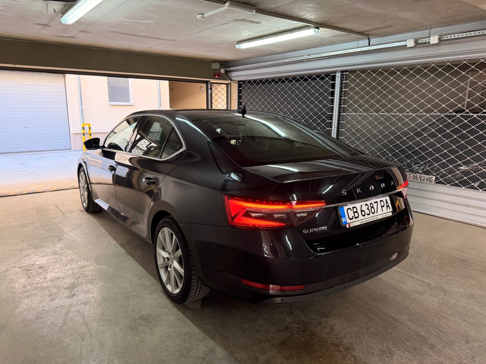 Skoda Superb + ЛИЗИНГ, снимка 11 - Автомобили и джипове - 54119778