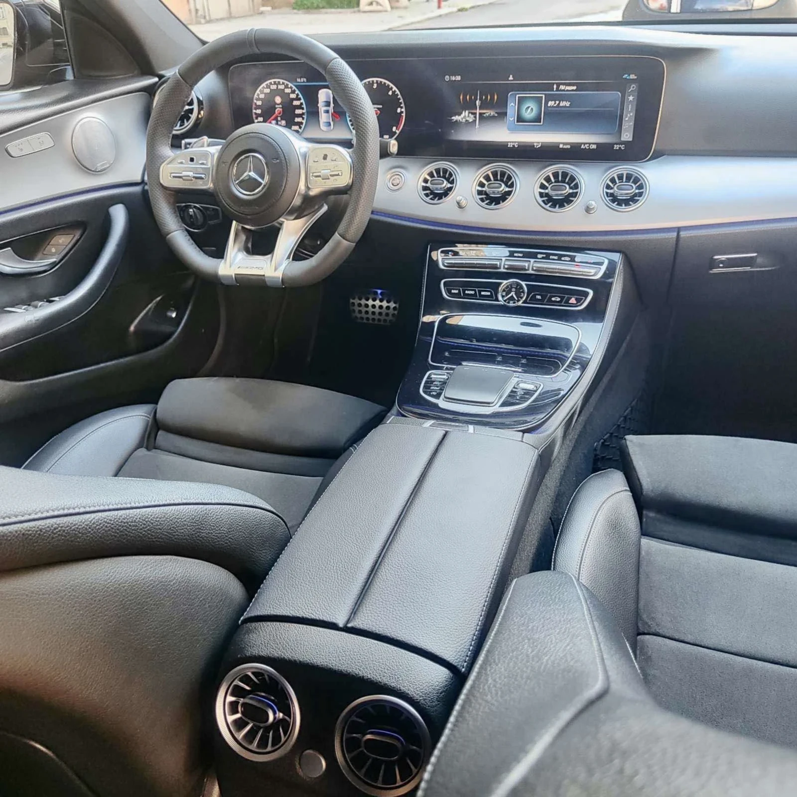 Mercedes-Benz E 220 6.3 AMG Multibeam DIGITAL BURMASTER , снимка 5 - Автомобили и джипове - 54314669