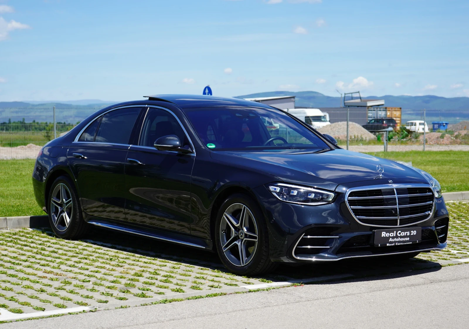 Mercedes-Benz S 500 4M* LONG* AMG* PANO* BURMESTER* HEAD UP* MANUFAKTU, снимка 3 - Автомобили и джипове - 54761877