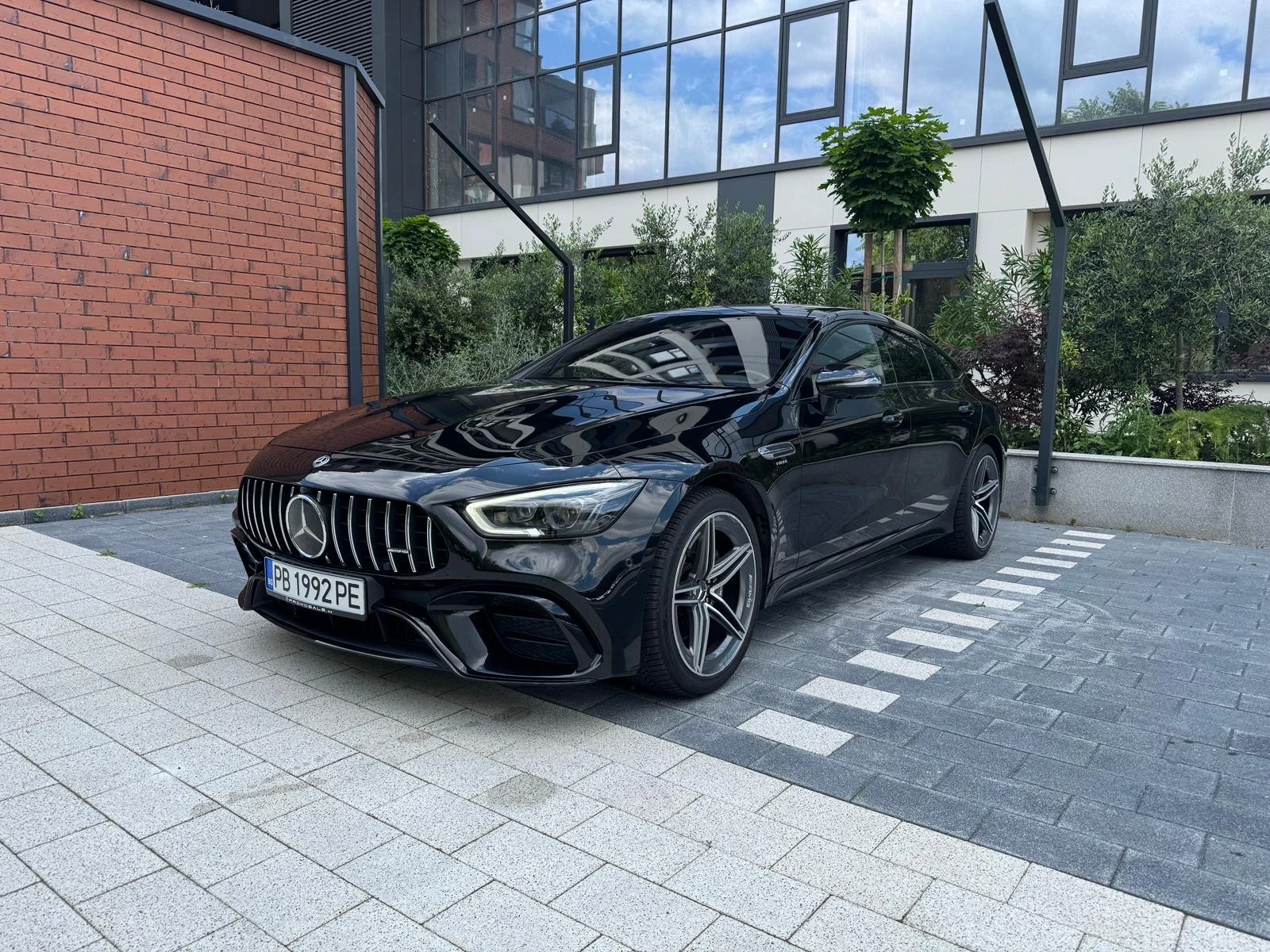 Mercedes-Benz AMG GT 43