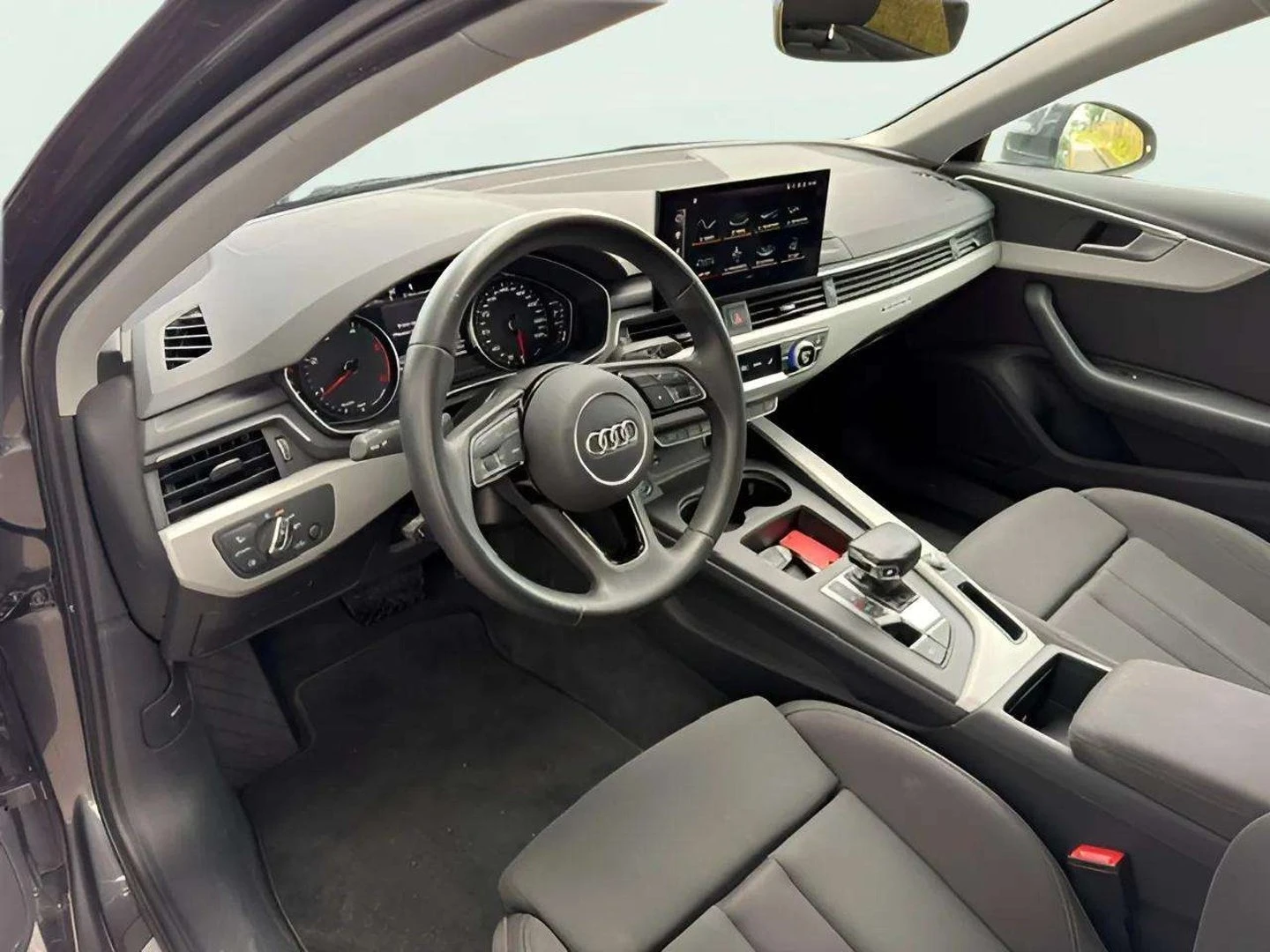 Audi A4, снимка 5 - Автомобили и джипове - 55371725