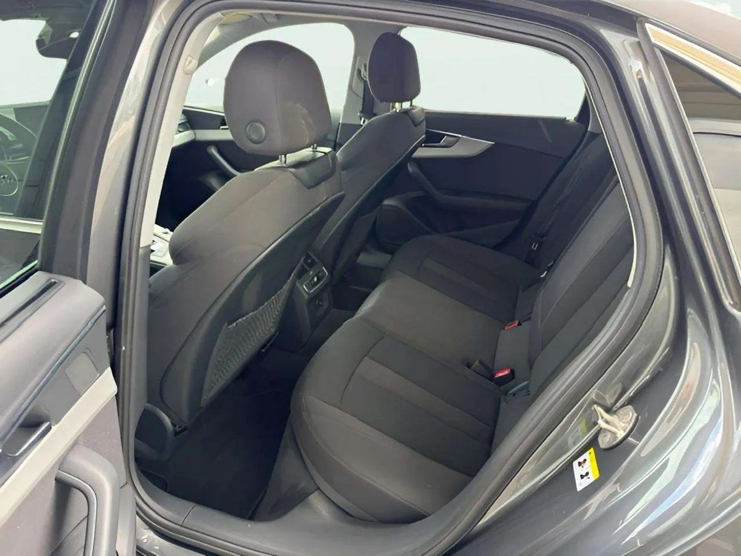 Audi A4, снимка 7 - Автомобили и джипове - 55371725