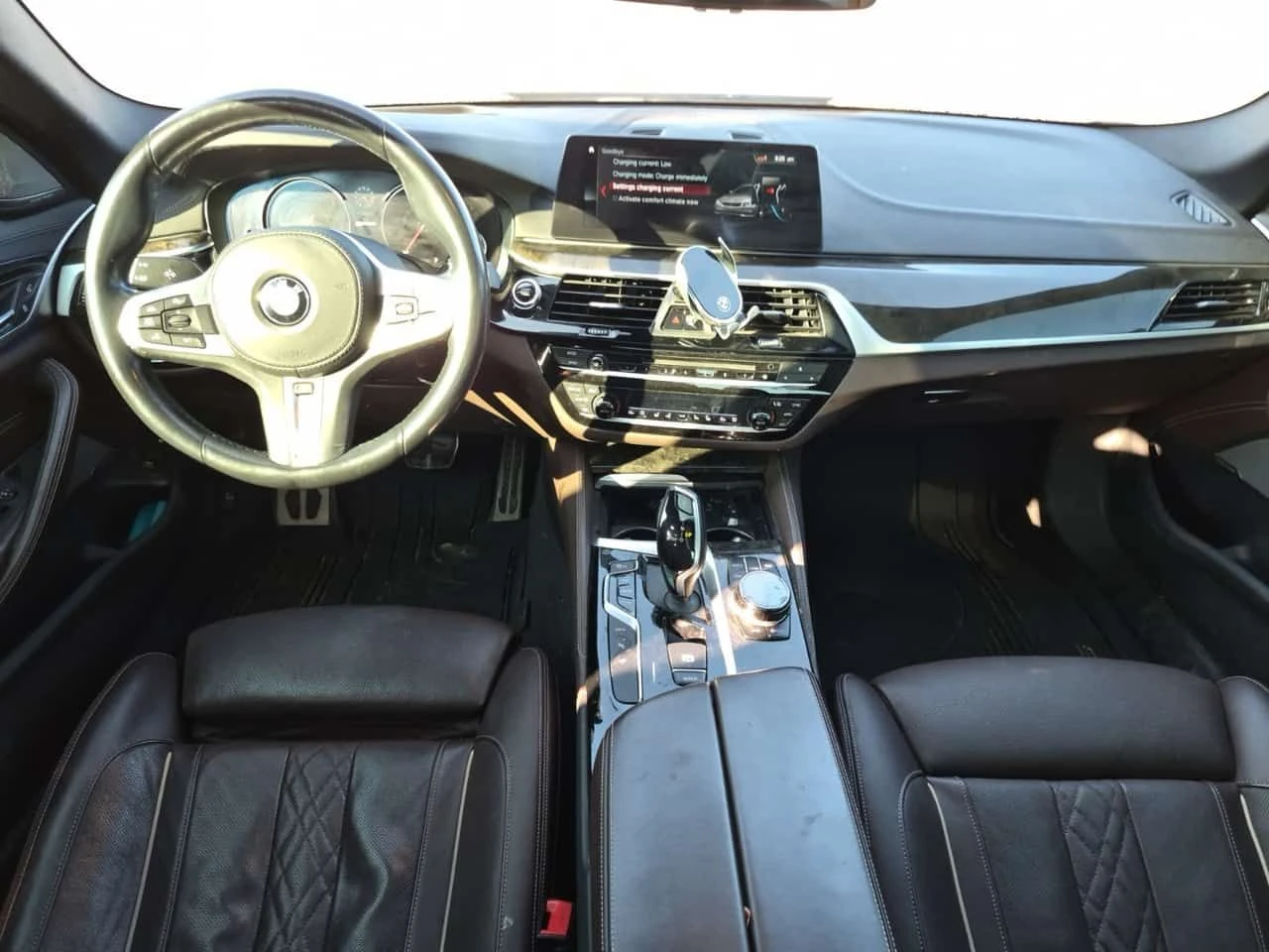 BMW 530E * XDRIVE IPERFORMANCE * CARFAX * , снимка 5 - Автомобили и джипове - 55560265