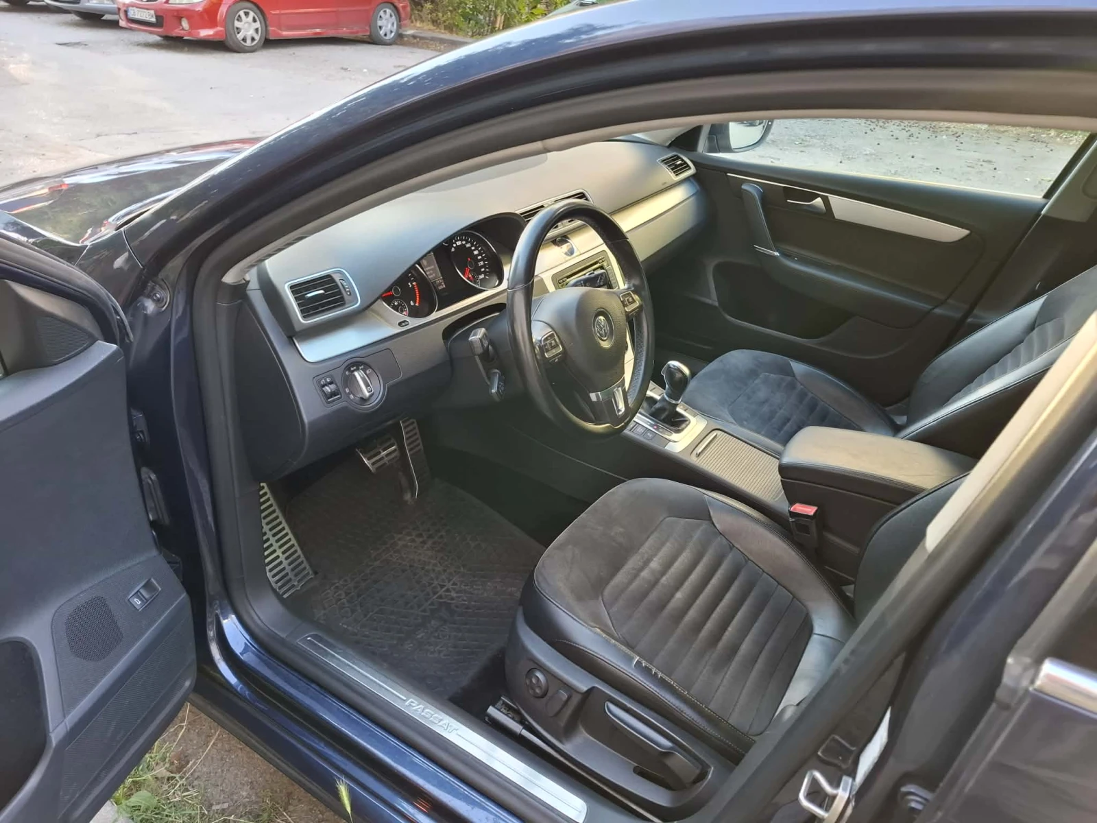 VW Passat B7 Variant, снимка 9 - Автомобили и джипове - 55611152