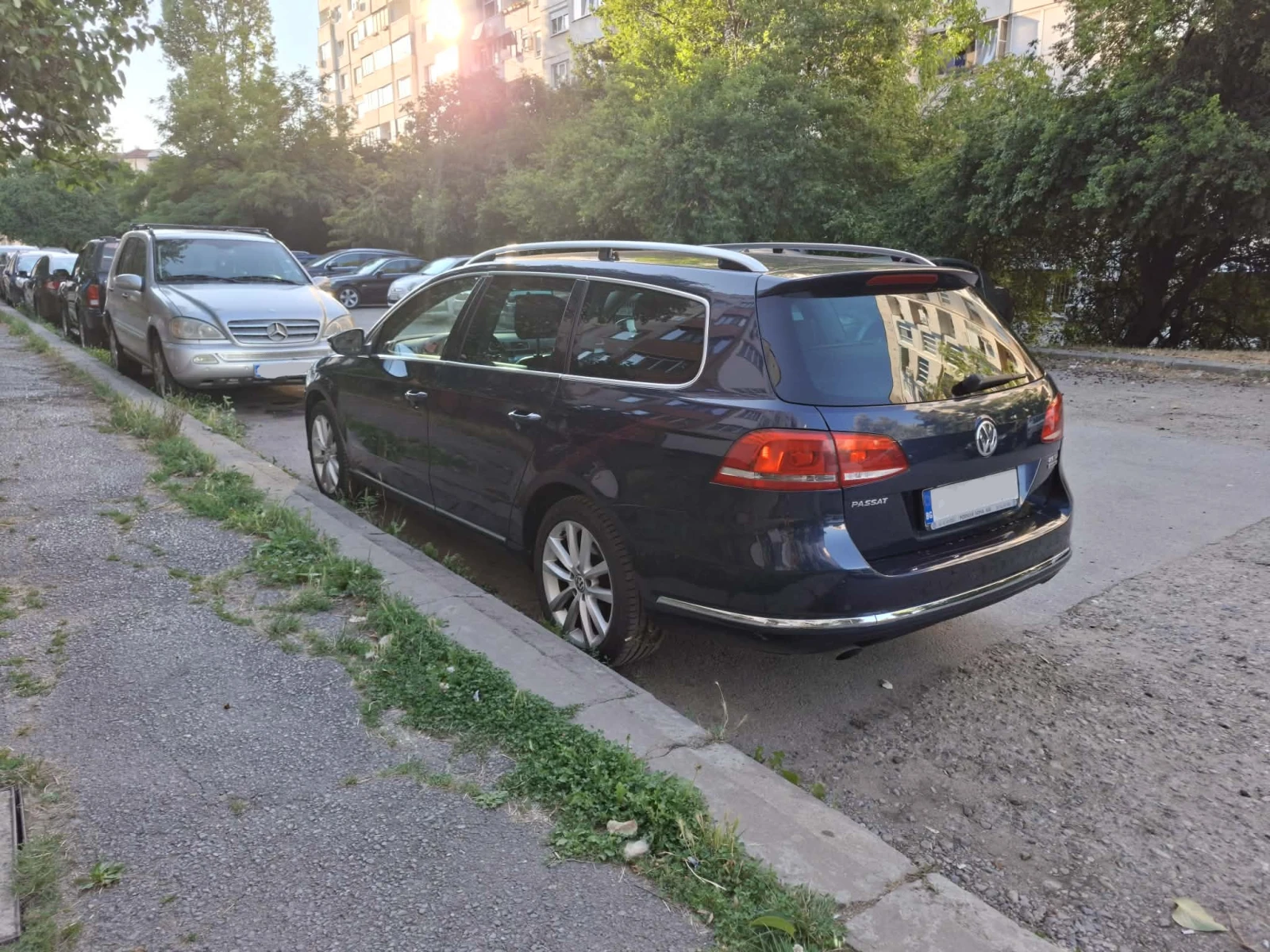 VW Passat B7 Variant, снимка 2 - Автомобили и джипове - 55611152
