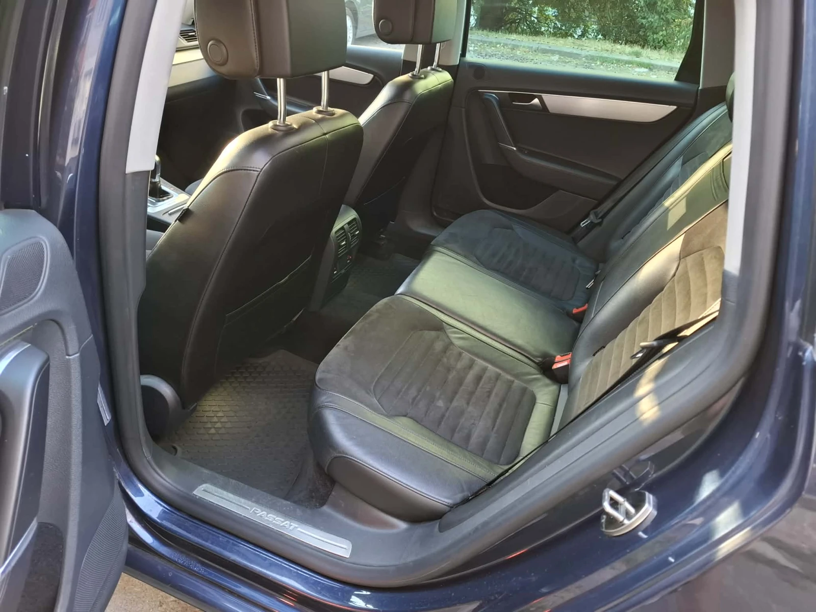 VW Passat B7 Variant, снимка 11 - Автомобили и джипове - 55611152