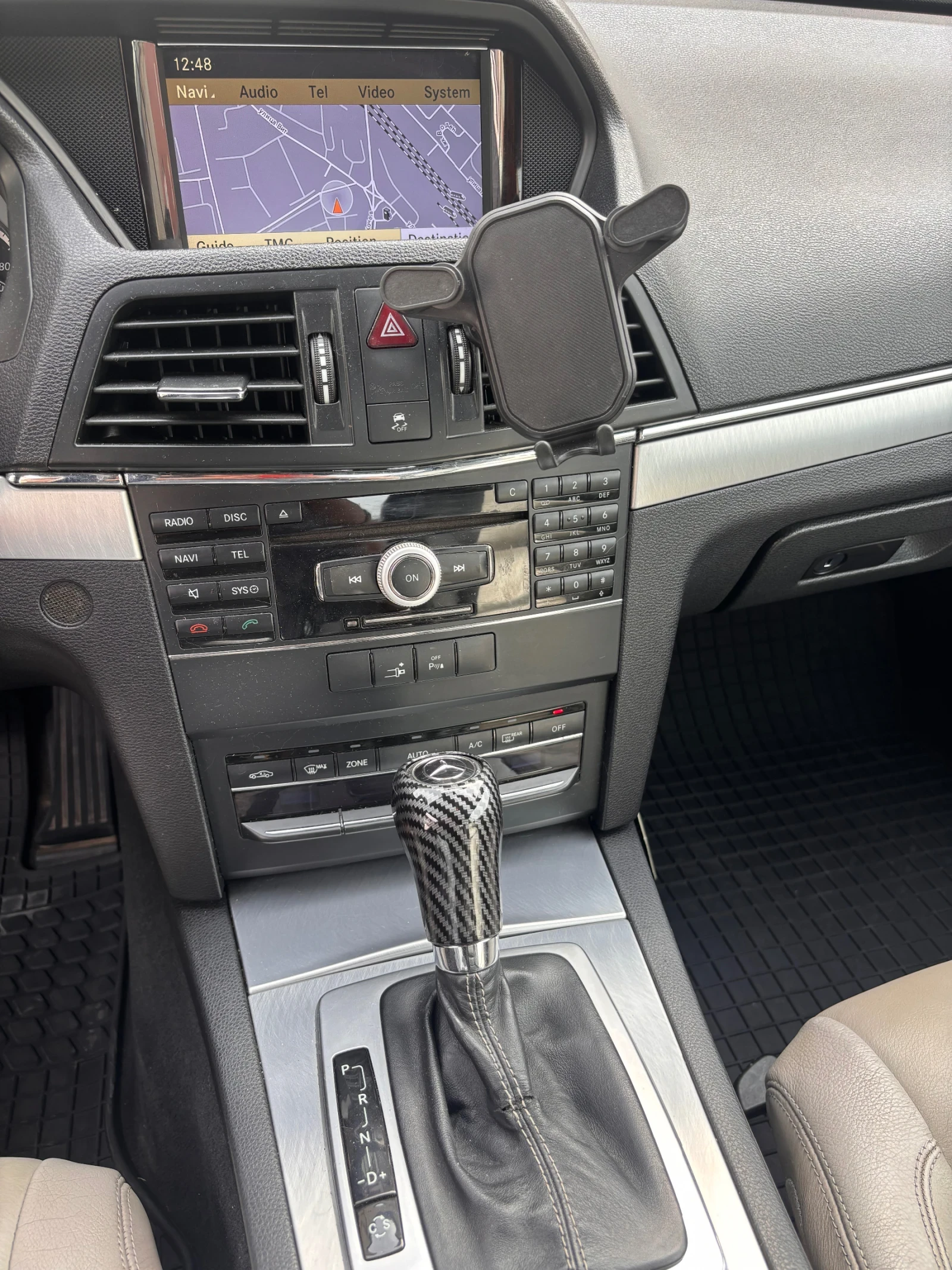 Mercedes-Benz E 250, снимка 13 - Автомобили и джипове - 55624031