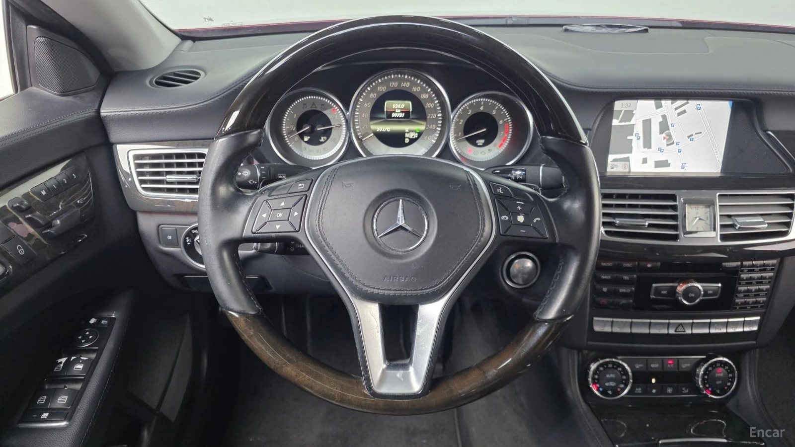 Mercedes-Benz CLS 350 КОЖА* ОБДУХВ* НАВИ* ПАНО* АВТОКРЕДИТ, снимка 11 - Автомобили и джипове - 55678754