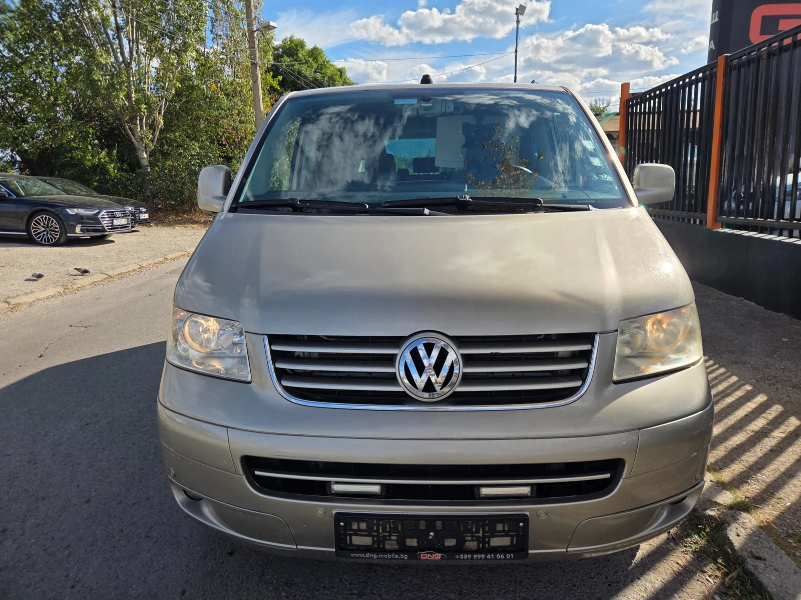 VW Multivan 2, 500TDI HIGHLINE EURO4, снимка 2 - Автомобили и джипове - 56221807