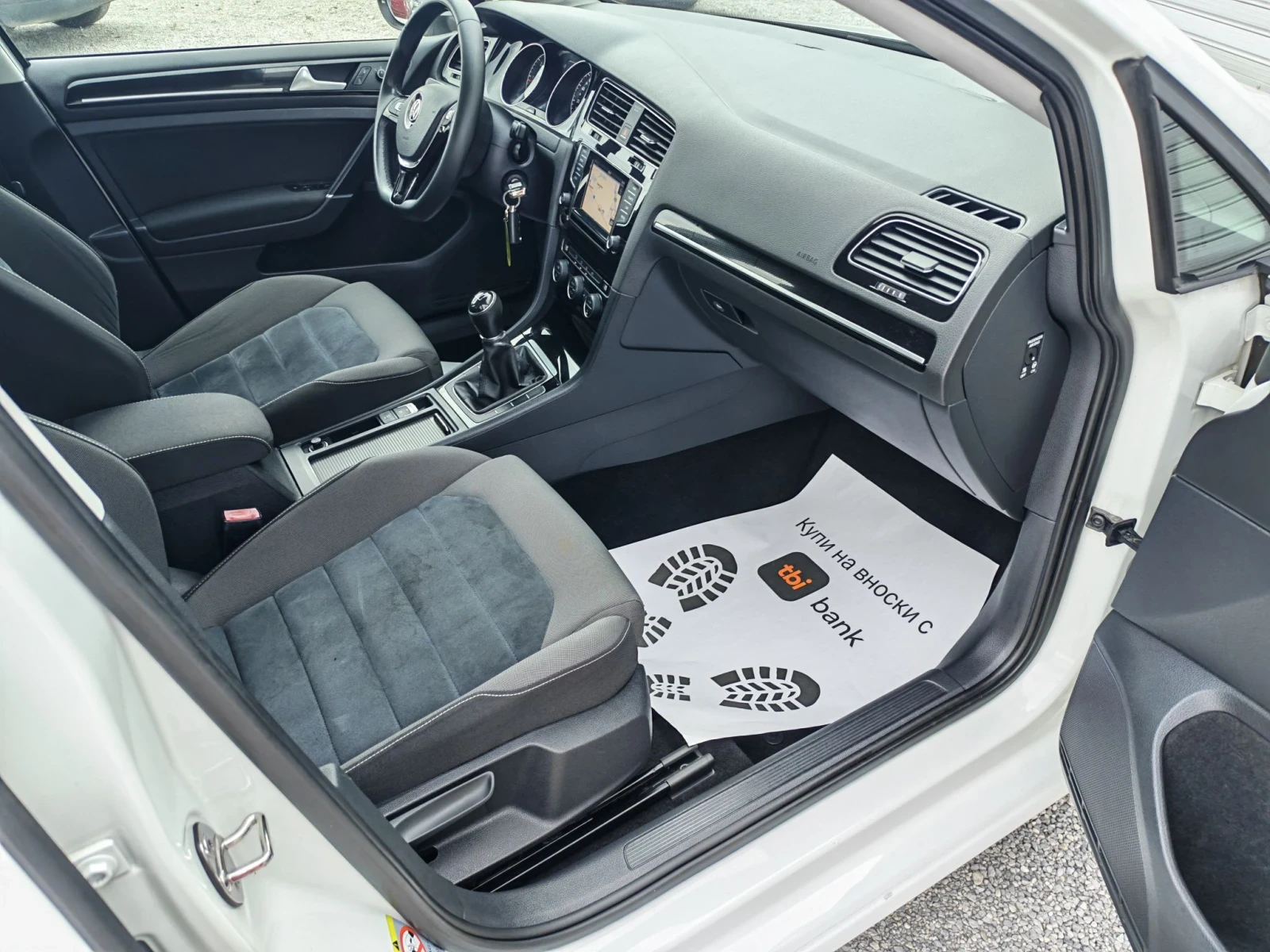VW Golf 1.6TDI 110kc Euro6 Navi Highline, снимка 10 - Автомобили и джипове - 56247974