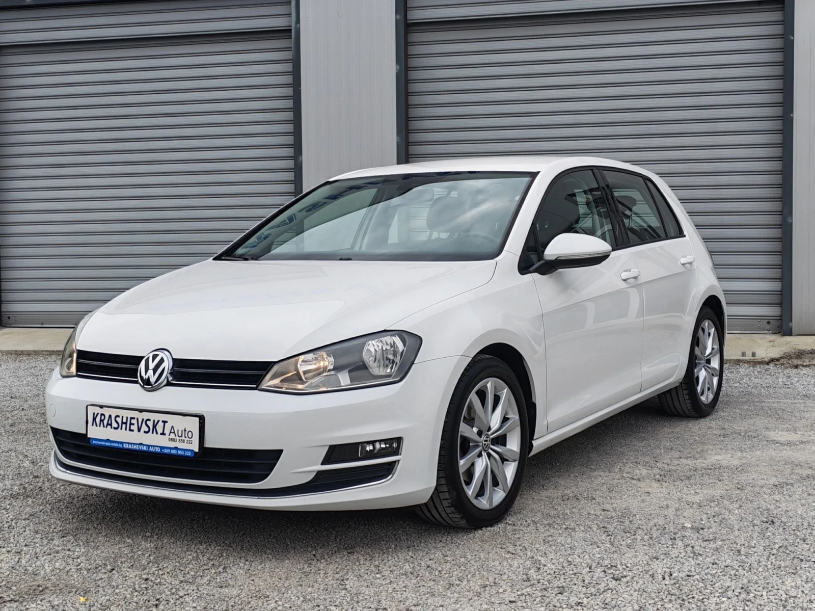 VW Golf 1.6TDI 110kc Euro6 Navi Highline, снимка 3 - Автомобили и джипове - 56247974