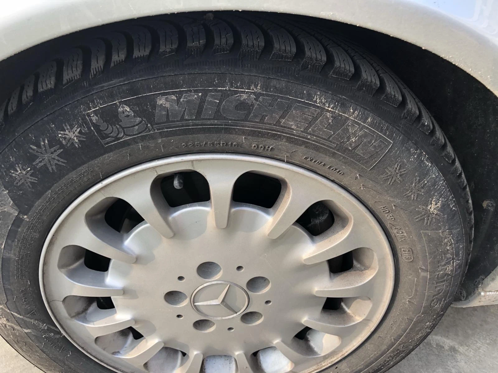 Mercedes-Benz E 280, снимка 4 - Автомобили и джипове - 56574396