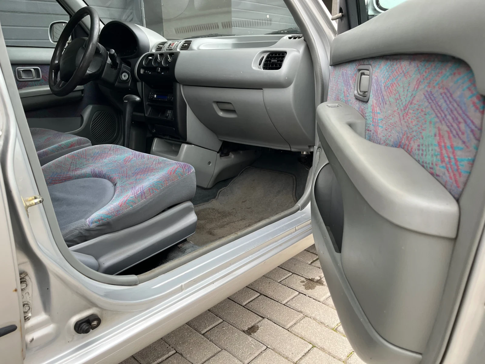 Nissan Micra K11  1.3i, снимка 12 - Автомобили и джипове - 56656562