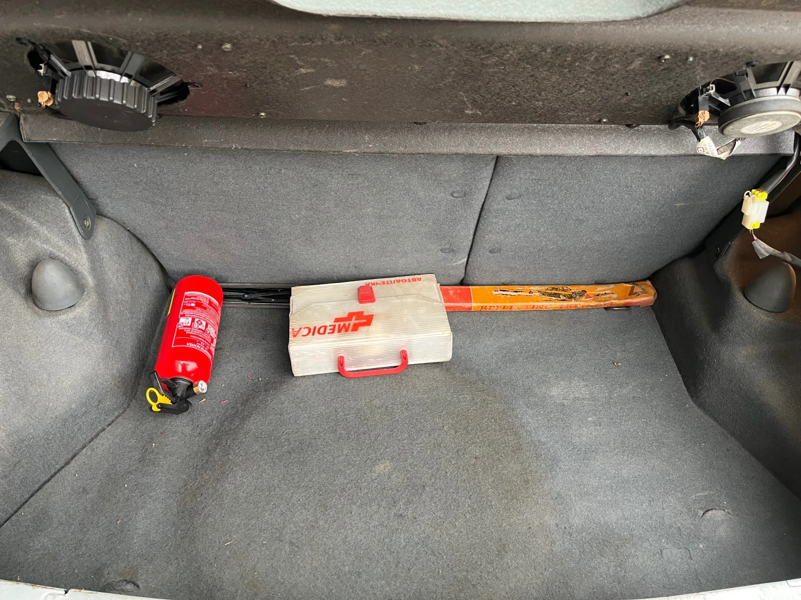 Nissan Micra K11  1.3i, снимка 15 - Автомобили и джипове - 56656562