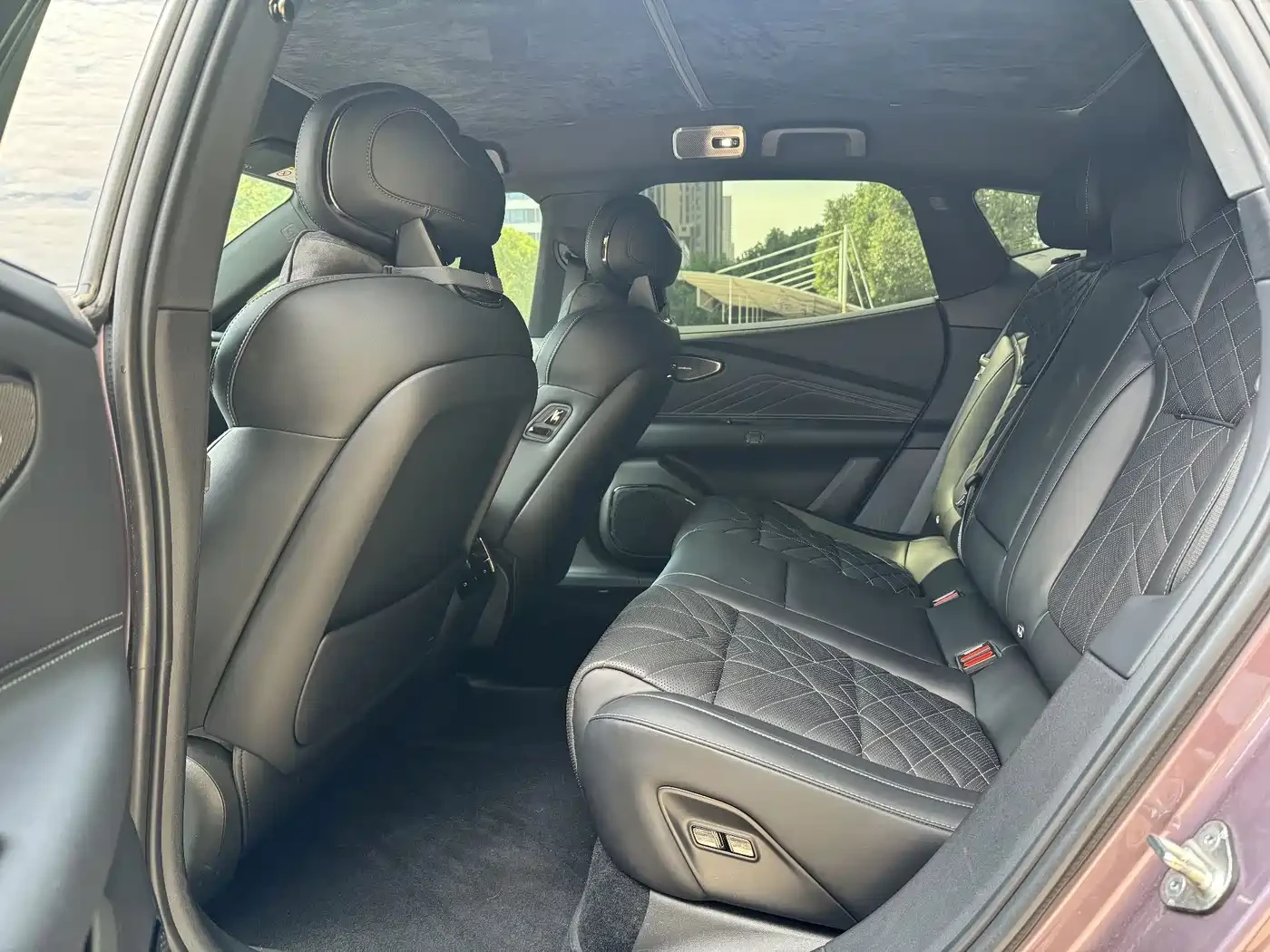 LynkCo 10 0 EM-P 2025 240km Base | Mobile.bg � ����������� 14