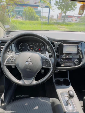 Mitsubishi Outlander 2.2DiD 4x4 (180HP) F1 пера, КАМЕРА, KEYLESS, снимка 9