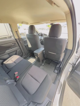 Mitsubishi Outlander 2.2DiD 4x4 (180HP) F1 пера, КАМЕРА, KEYLESS, снимка 7