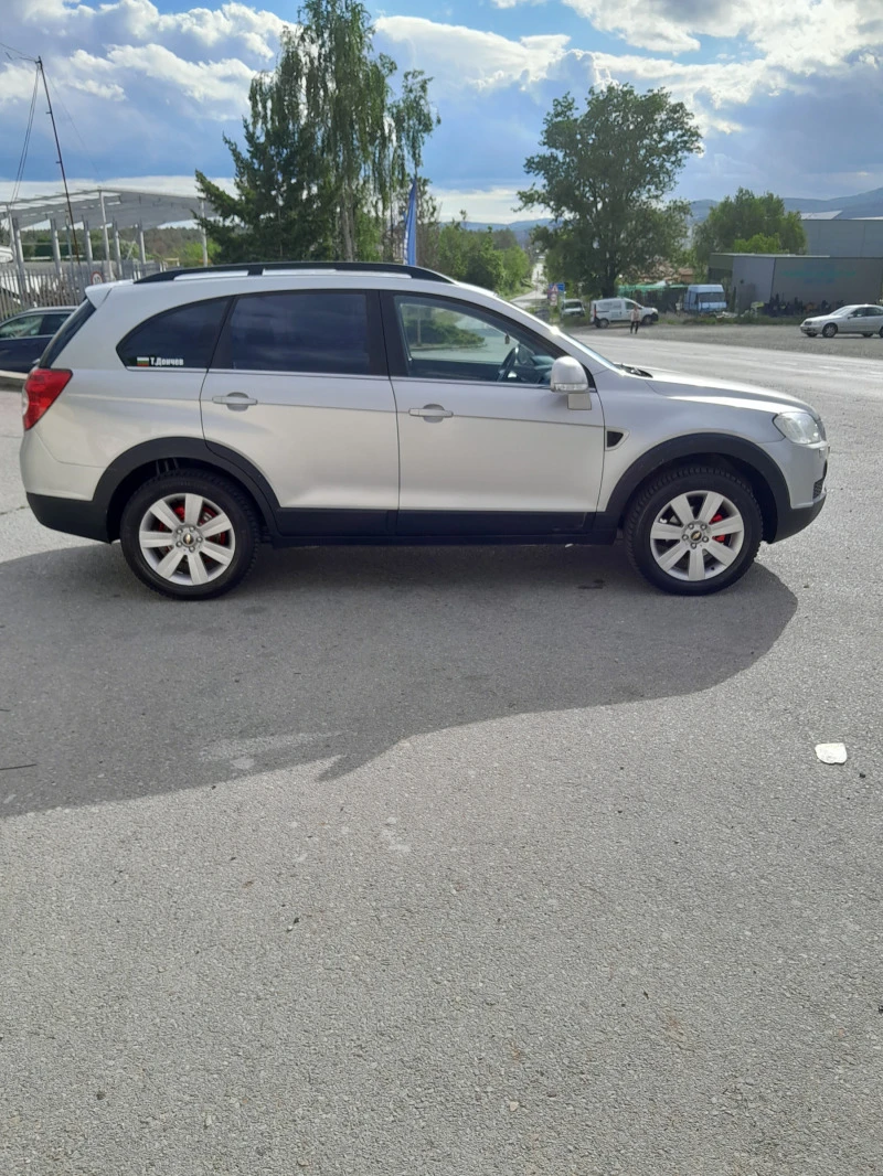 Chevrolet Captiva, снимка 5 - Автомобили и джипове - 46569294