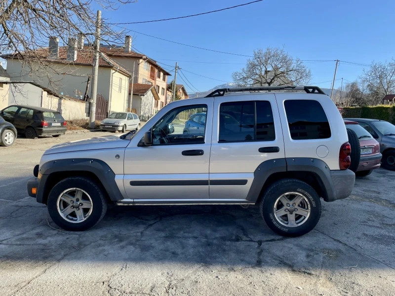 Jeep Cherokee 3.7 бензин , снимка 4 - Автомобили и джипове - 49475100