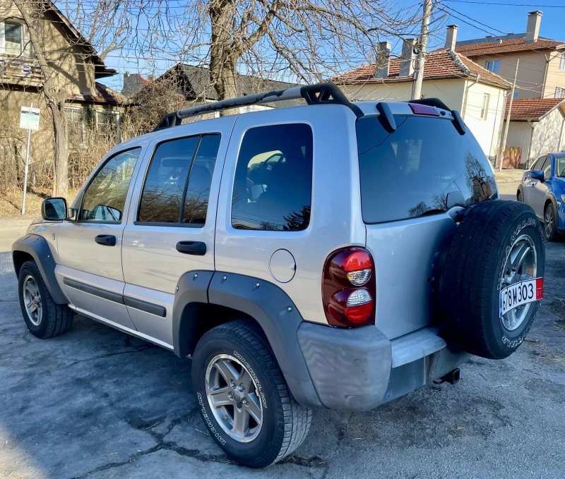 Jeep Cherokee 3.7 бензин , снимка 6 - Автомобили и джипове - 49475100