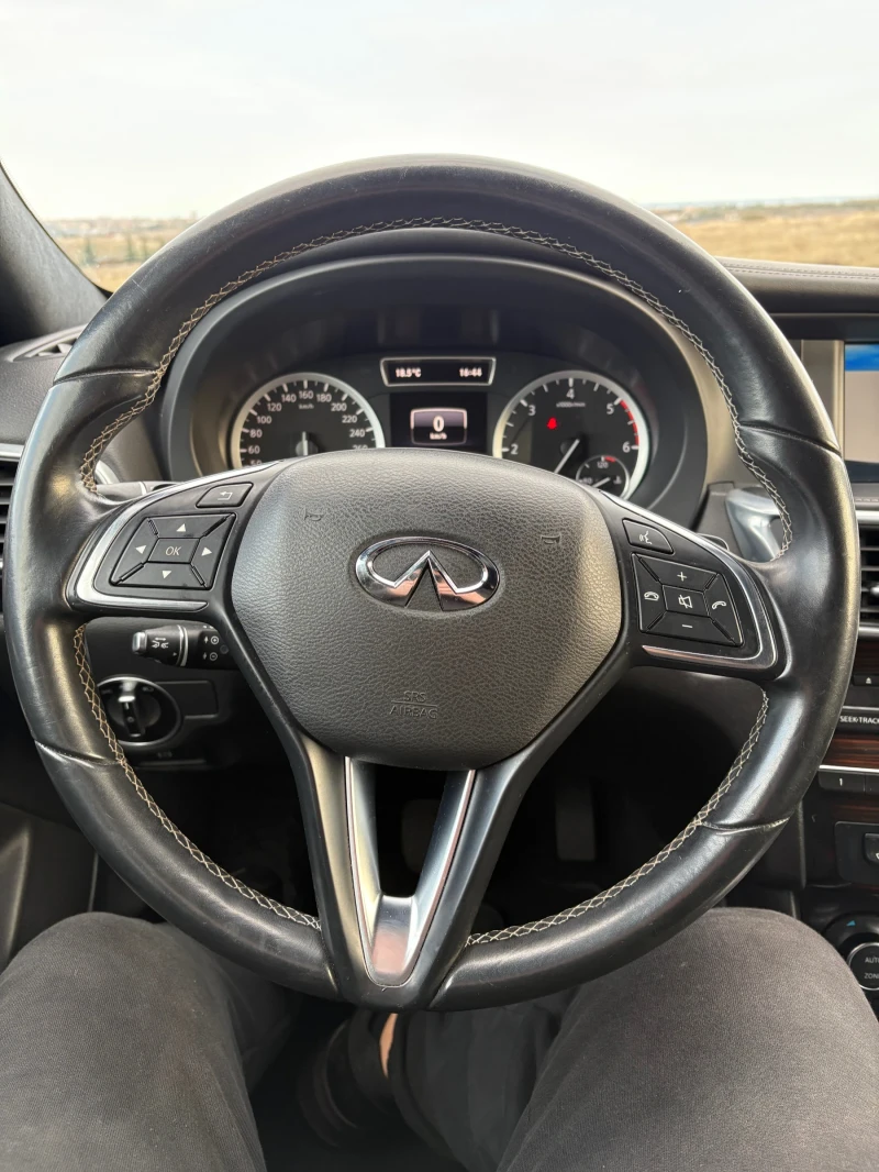 Infiniti Q30 2.2d Premium AWD DCT Full, снимка 8 - Автомобили и джипове - 52121745