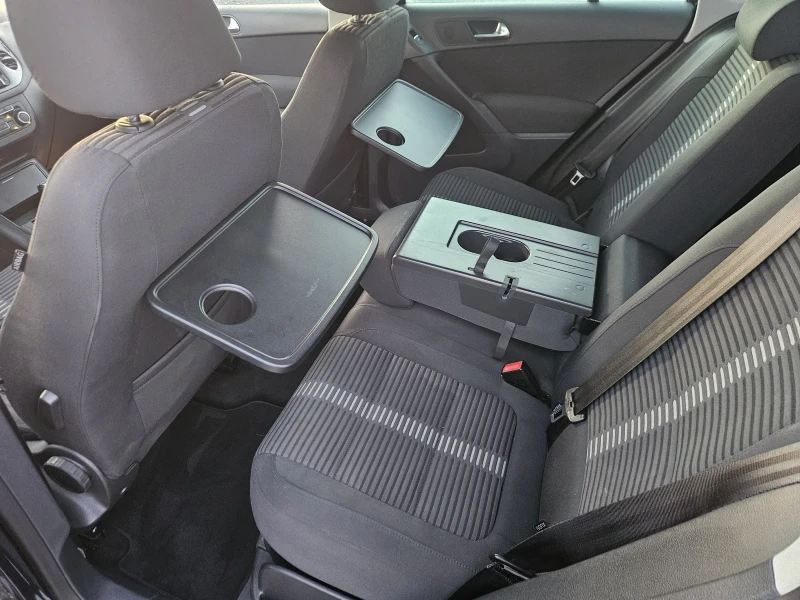 VW Tiguan 2.0 TDI* DSG* 4x4* , снимка 15 - Автомобили и джипове - 52729388