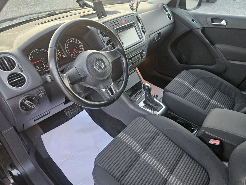 VW Tiguan 2.0 TDI* DSG* 4x4* , снимка 9 - Автомобили и джипове - 52729388