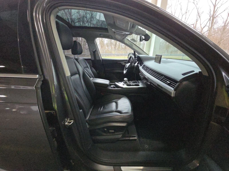 Audi Q7, снимка 8 - Автомобили и джипове - 53088732