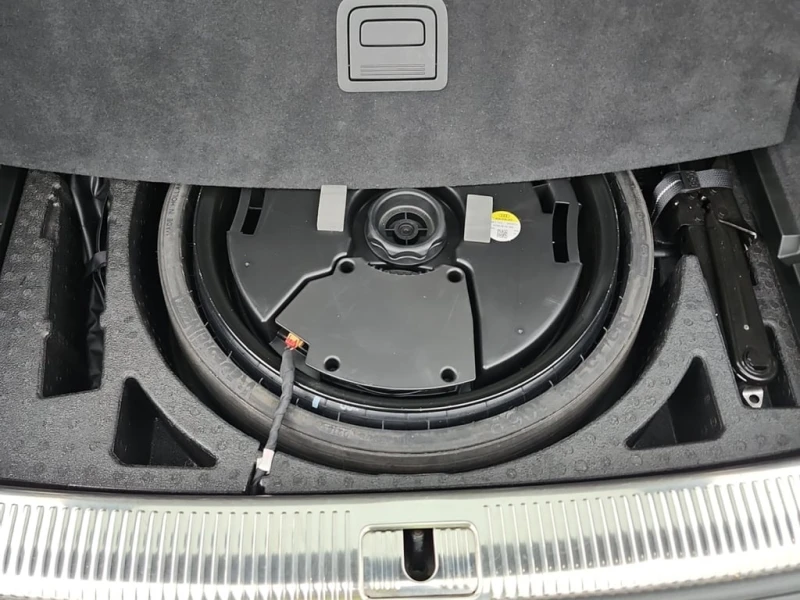 Audi Q5 * PREMIUM PLUS * CARFAX * , снимка 15 - Автомобили и джипове - 53100813