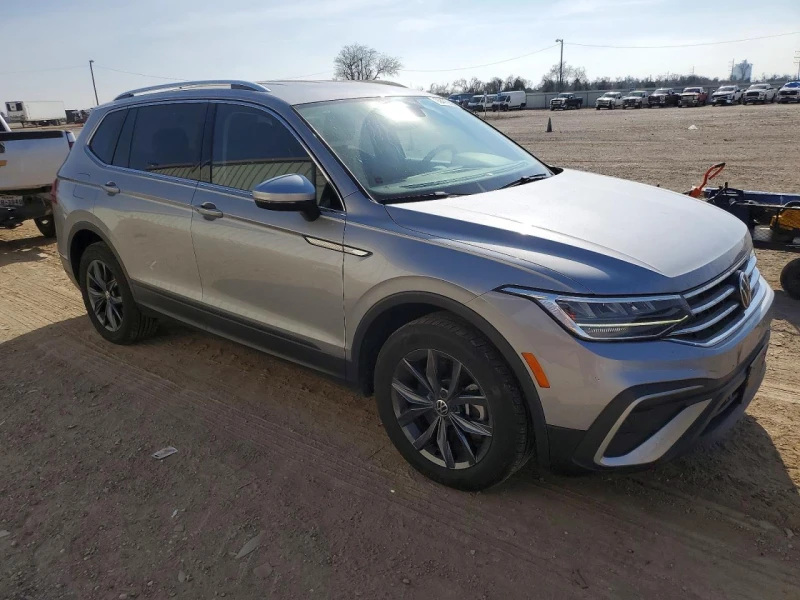 VW Tiguan SE, снимка 3 - Автомобили и джипове - 53593662