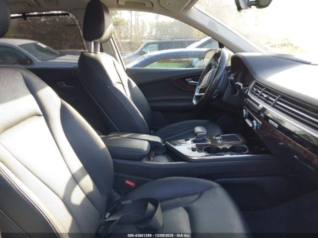 Audi Q7 3.0T PREMIUM* DISTRONIC* 360* HEADUP* ПОДГРЕВИ* , снимка 5 - Автомобили и джипове - 53012832