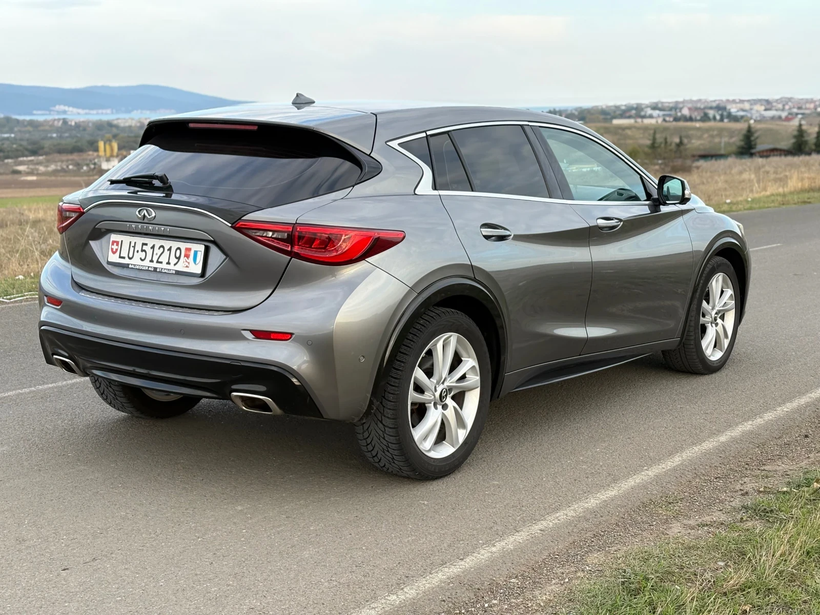 Infiniti Q30 2.2d Premium AWD DCT | Mobile.bg   4
