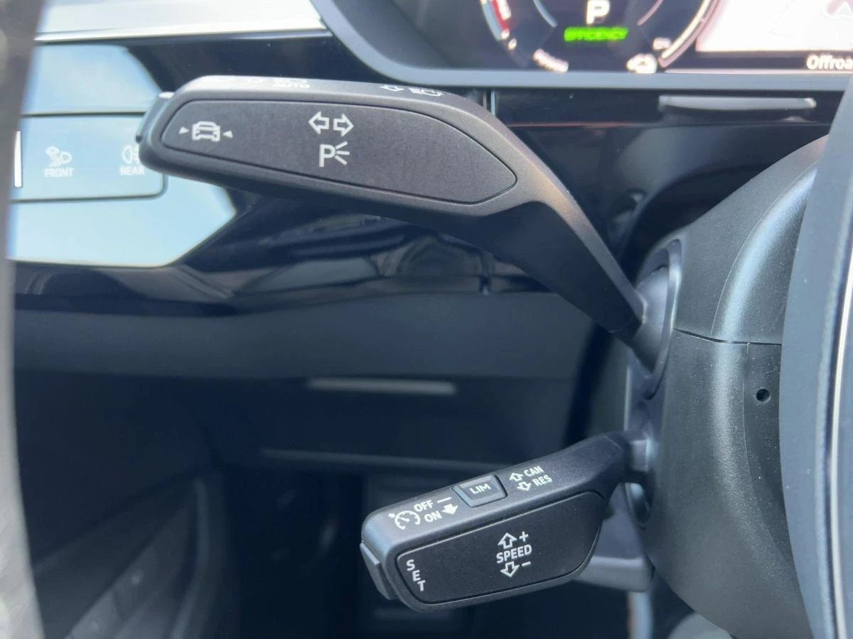 Audi Q8 50 E-TRON/S-LINE/QUATTRO/SPORTBACK/B&O/HEAD UP/ - изображение 9