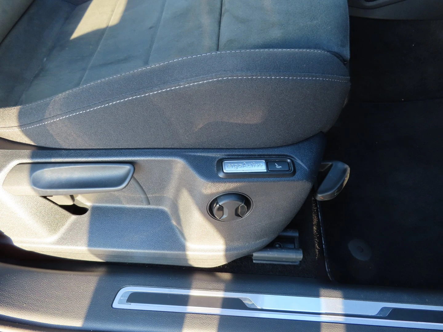 VW Tiguan Elegance 2.0 TDI SCR 4MOTION DSG | Mobile.bg � ����������� 15