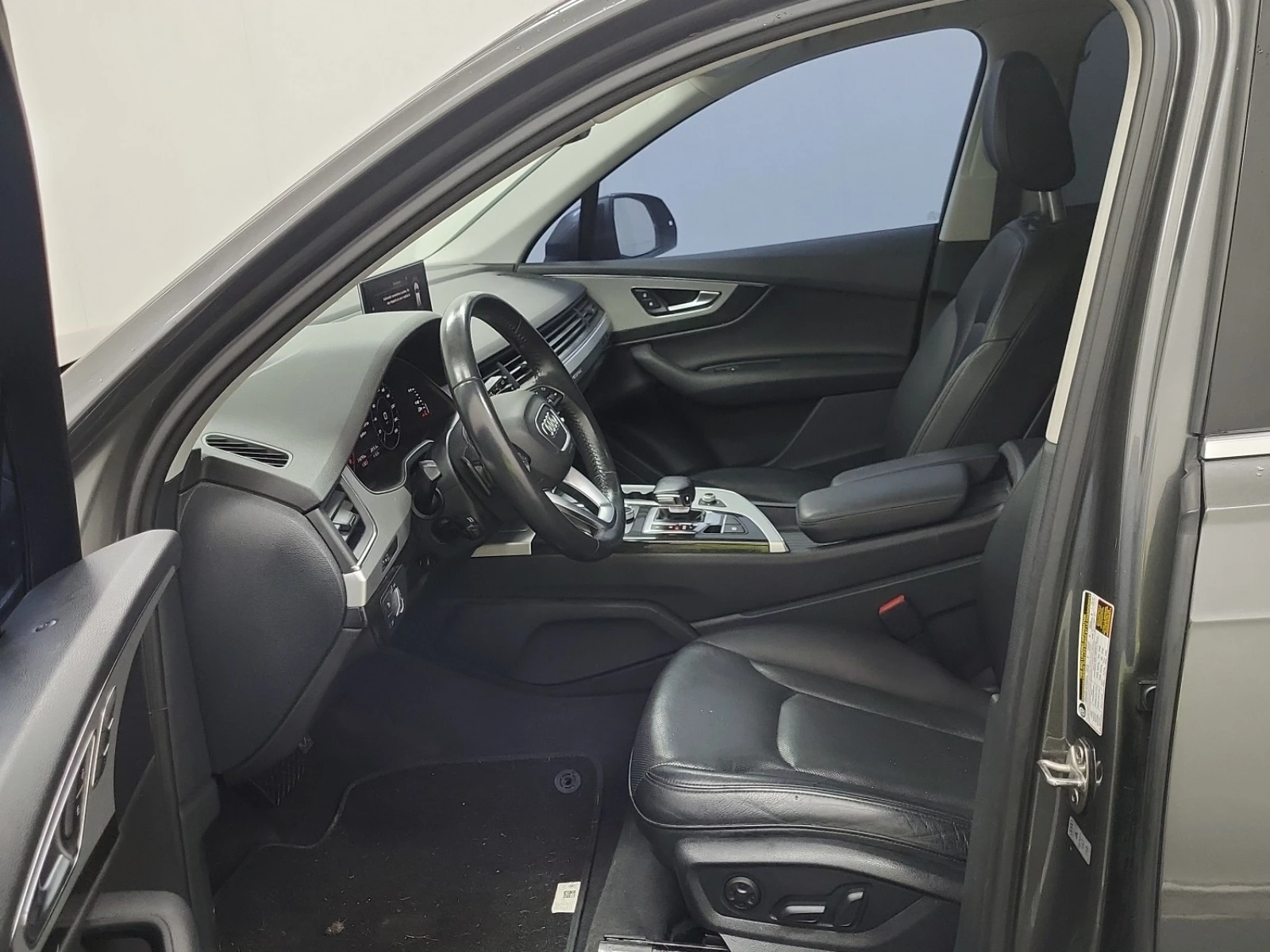 Audi Q7 * PREMIUM PLUS* * Автокредит* * Пълна сервизна ист - изображение 9