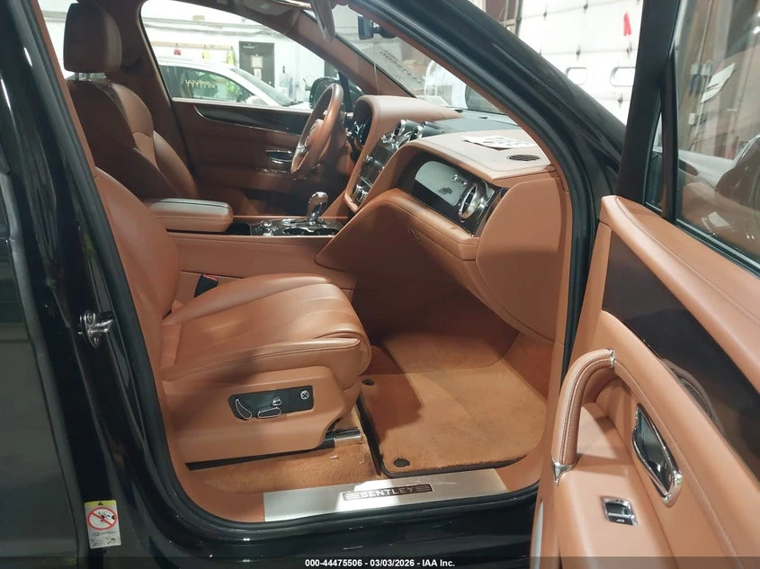 Bentley Bentayga 4.0l V8, снимка 5 - Автомобили и джипове - 53926729