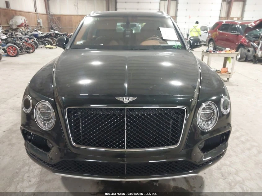 Bentley Bentayga 4.0l V8, снимка 12 - Автомобили и джипове - 53926729
