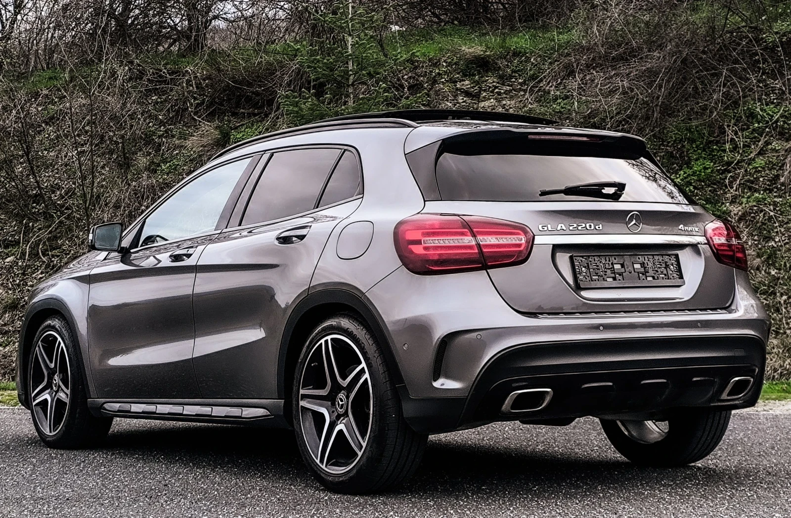 Mercedes-Benz GLA 220 D* AMG-LINE* 4-MATIC* FACE* ПАНОРАМА* KEYLESS, снимка 6 - Автомобили и джипове - 54033825