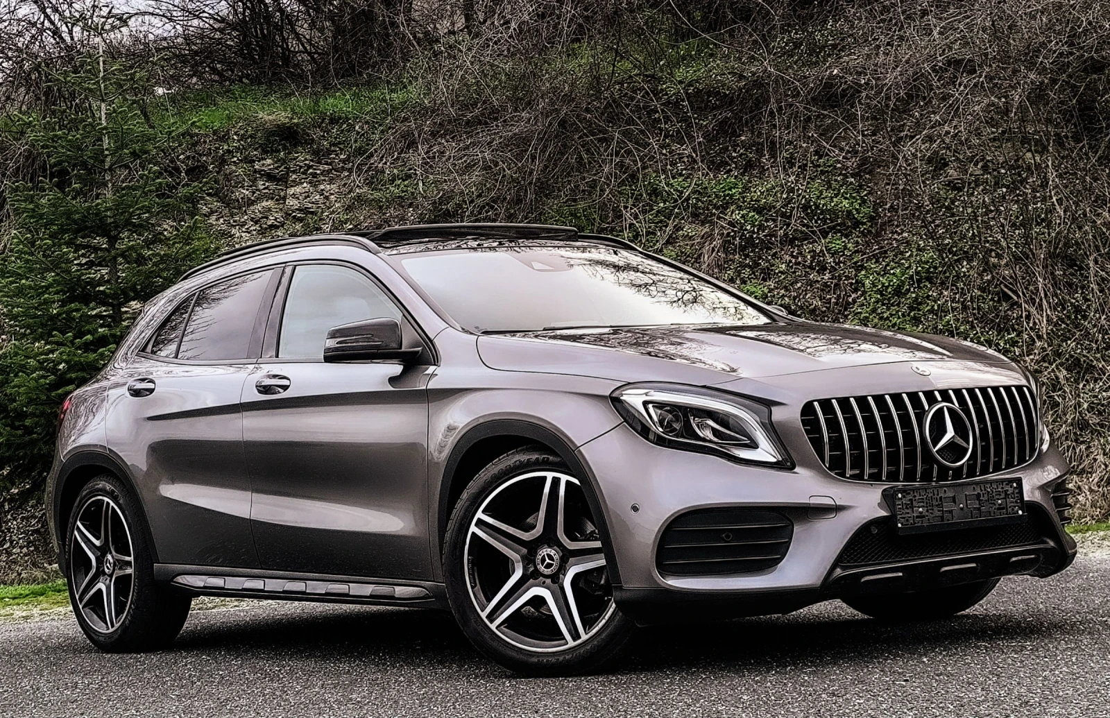 Mercedes-Benz GLA 220 D* AMG-LINE* 4-MATIC* FACE* ПАНОРАМА* KEYLESS, снимка 3 - Автомобили и джипове - 54033825