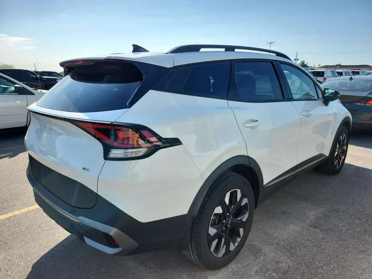 Kia Sportage Awd X-line| LANE ASSIST| CAMERA| ПОДГРЕВИ| , снимка 2 - Автомобили и джипове - 54811129