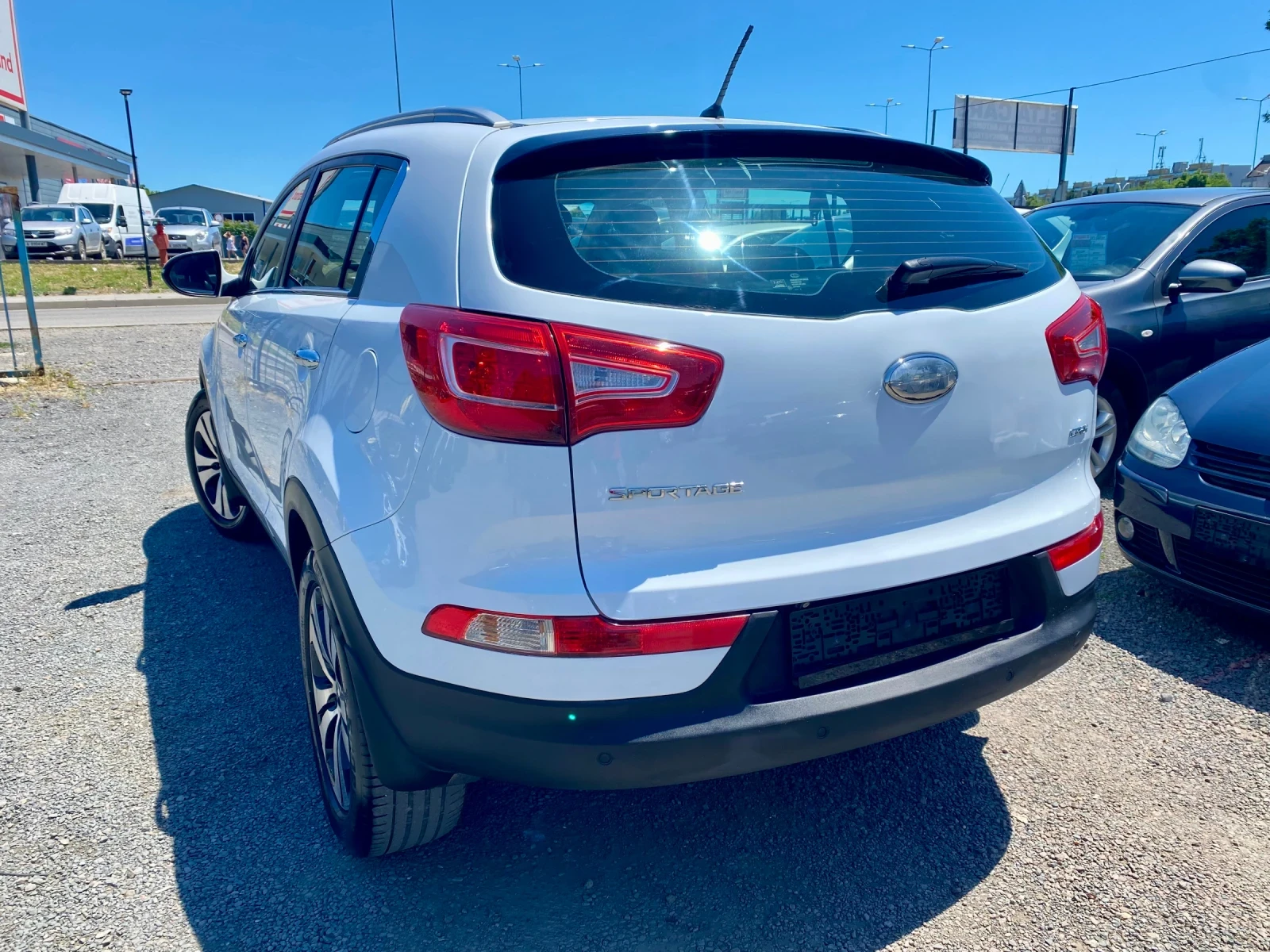 Kia Sportage, снимка 5 - Автомобили и джипове - 54857407