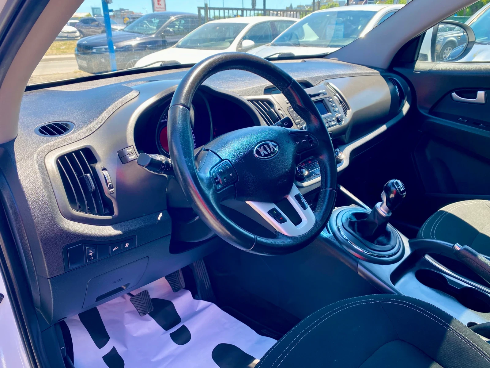 Kia Sportage, снимка 8 - Автомобили и джипове - 54857407