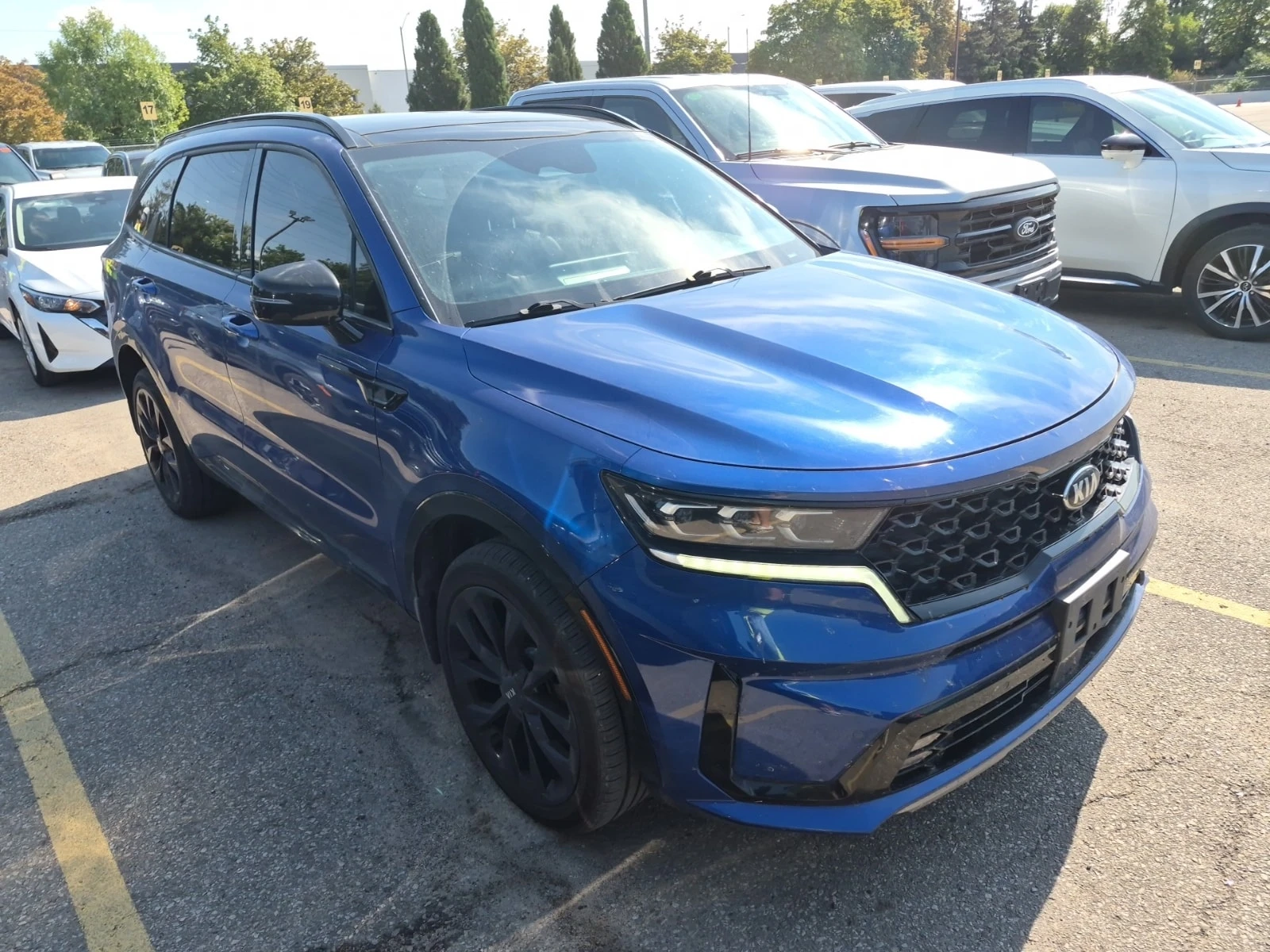 Kia Sorento EX/CARFAX/КОЖА/ПОДГРЕВ/ПАНО/НАВИ, снимка 2 - Автомобили и джипове - 55827805