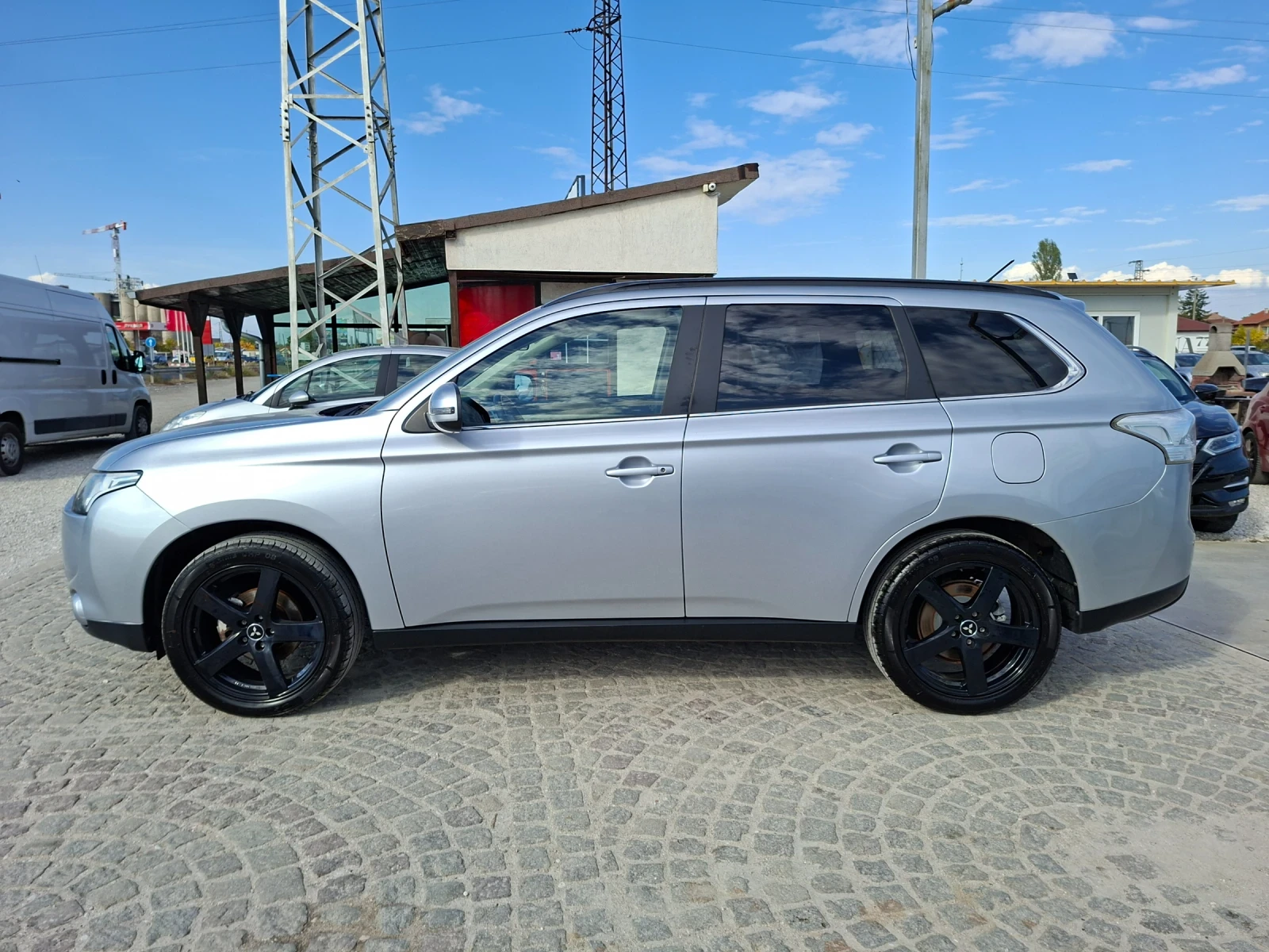 Mitsubishi Outlander 2.0i-4�4-150��/�����-����� | Mobile.bg � ����������� 2