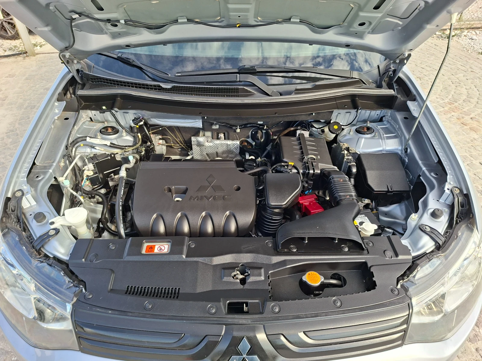 Mitsubishi Outlander 2.0i-4�4-150��/�����-����� | Mobile.bg � ����������� 14