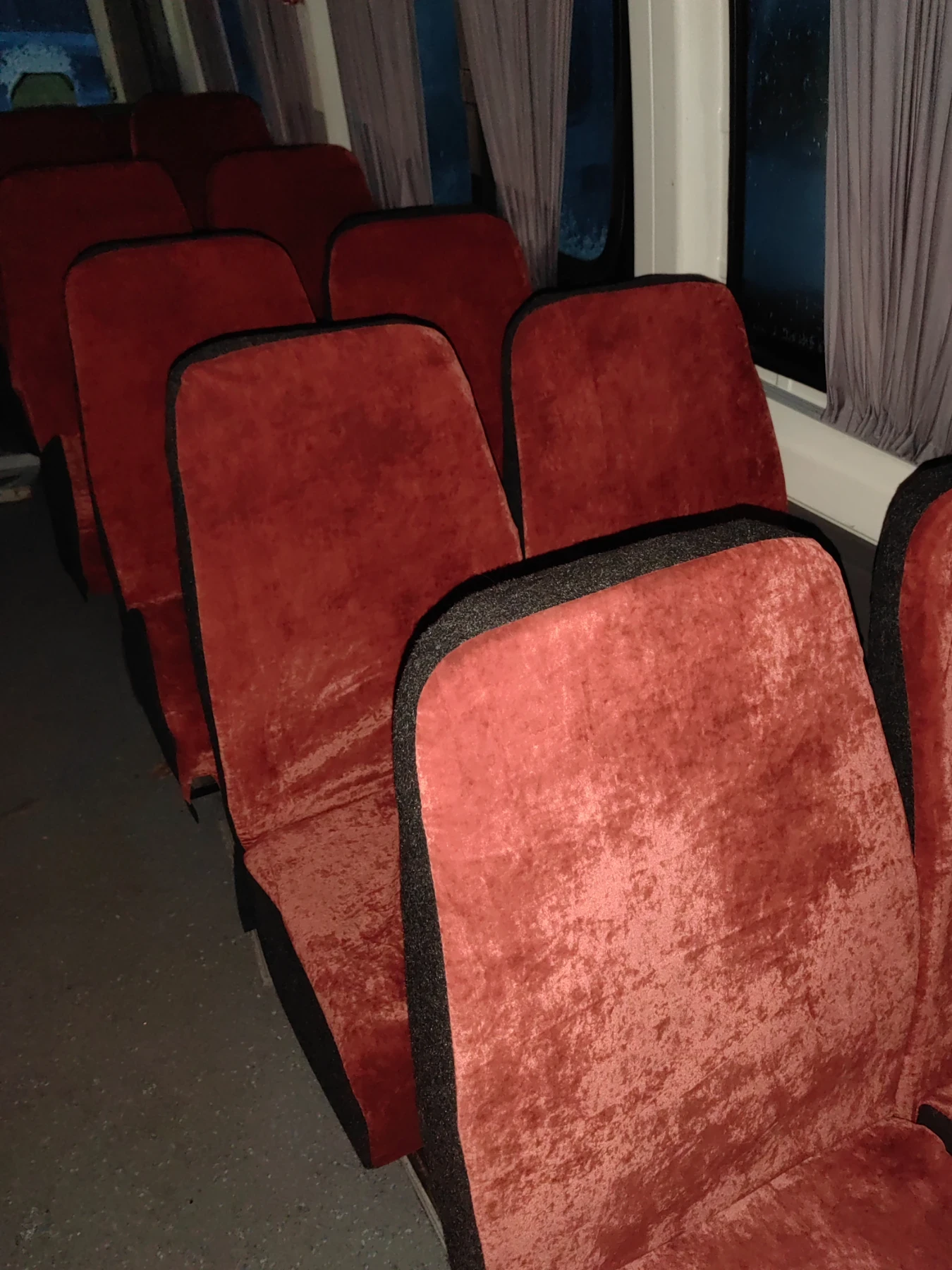 VW Crafter Автобус 23+ 1; euro 4; 2.5 TDI - изображение 8